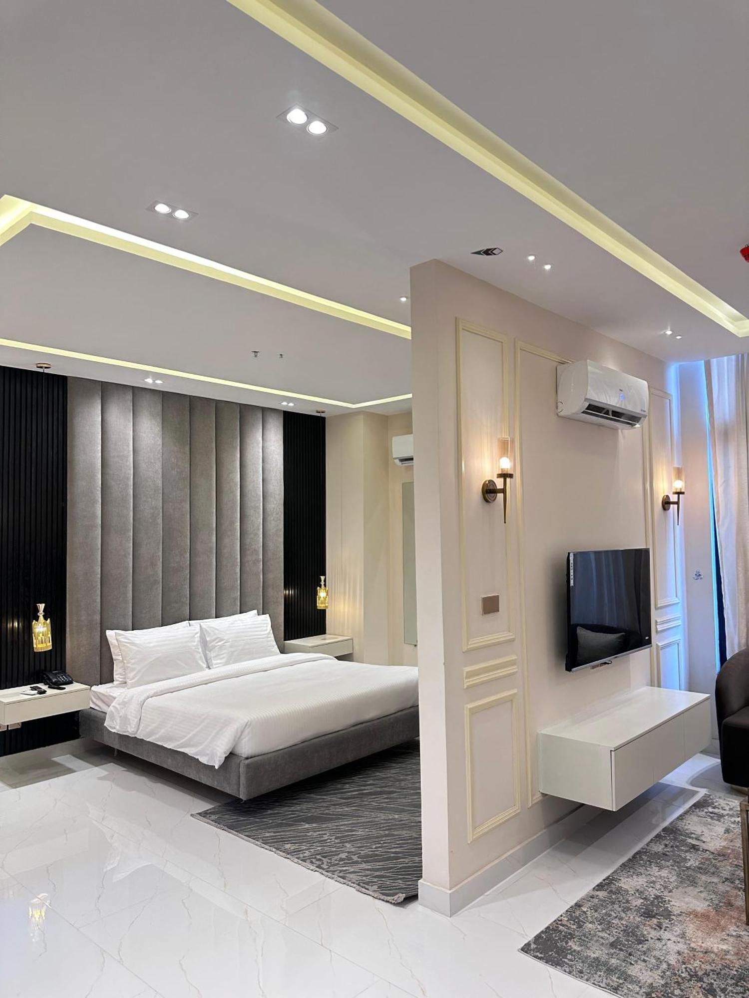 Pavilion Suites - Premium Aparthotel In Bahria Town Равалпинди Экстерьер фото