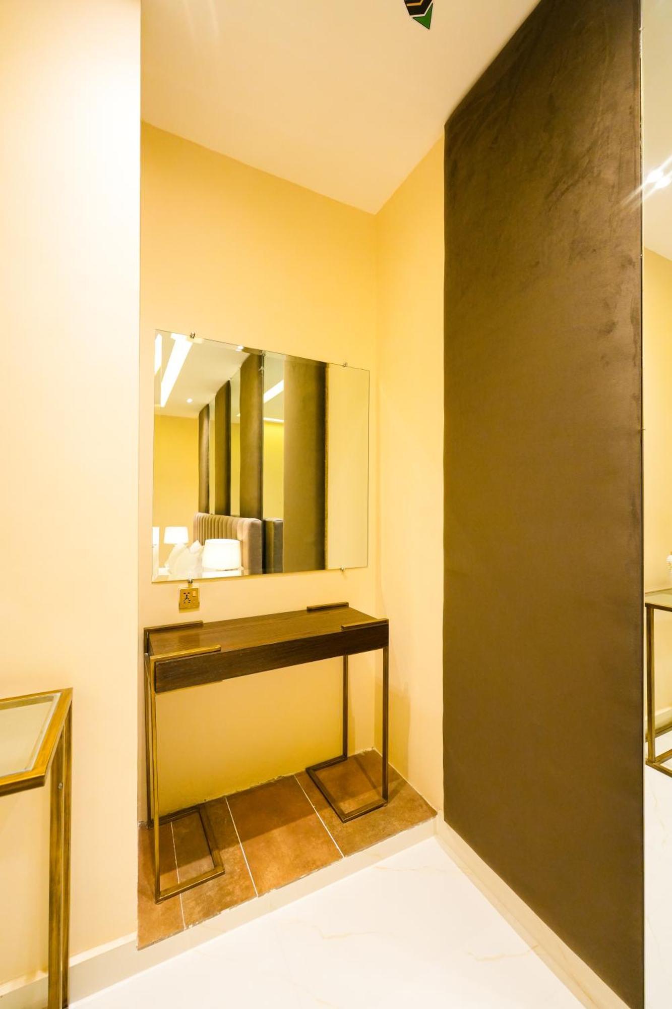 Pavilion Suites - Premium Aparthotel In Bahria Town Равалпинди Экстерьер фото