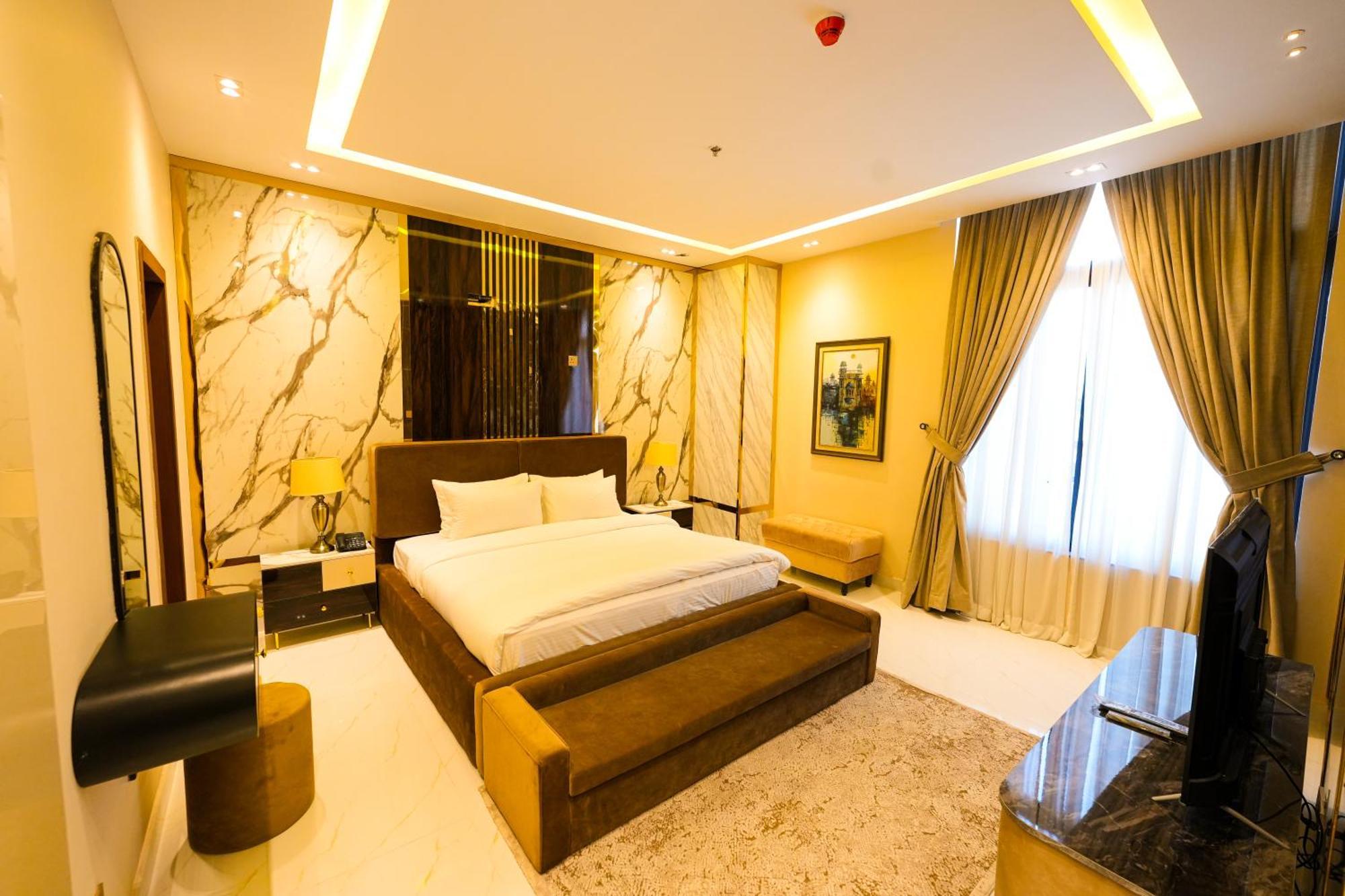 Pavilion Suites - Premium Aparthotel In Bahria Town Равалпинди Экстерьер фото